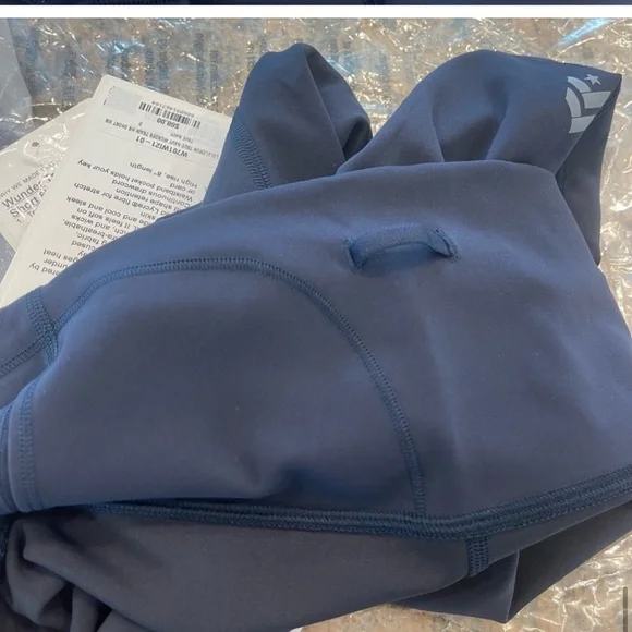 NWT Lululemon Wunder Train High Rise Short 8" true navy blue - Picture 13 of 16